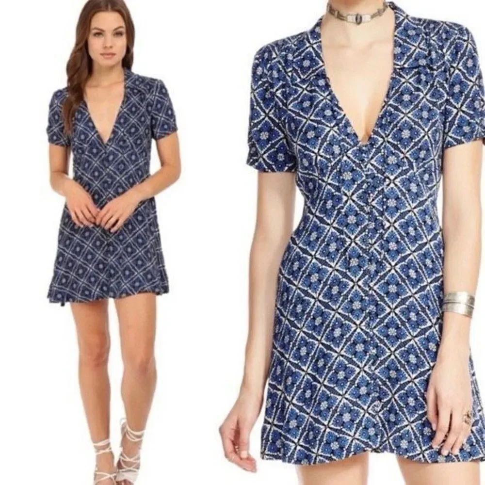 ✨Free People blue Melody Easy print mini dress✨